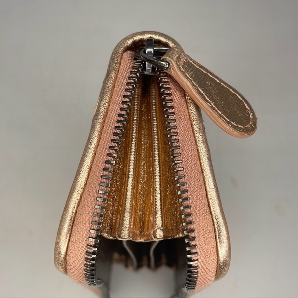 Bottega Veneta Rose Gold Leather Wallet - Picture 5 of 10